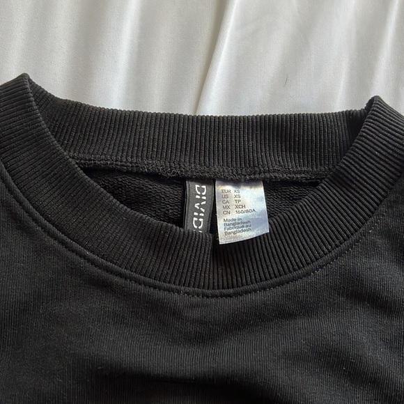 Cropped Crewneck from H&M - Picture 3 of 5